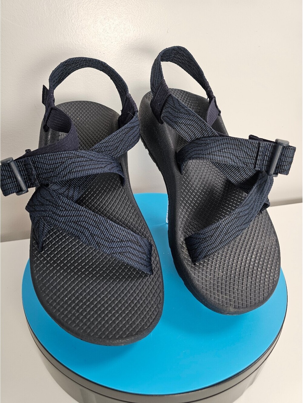 Chaco Cloud Black Adjustable Strap Sandals Size 9